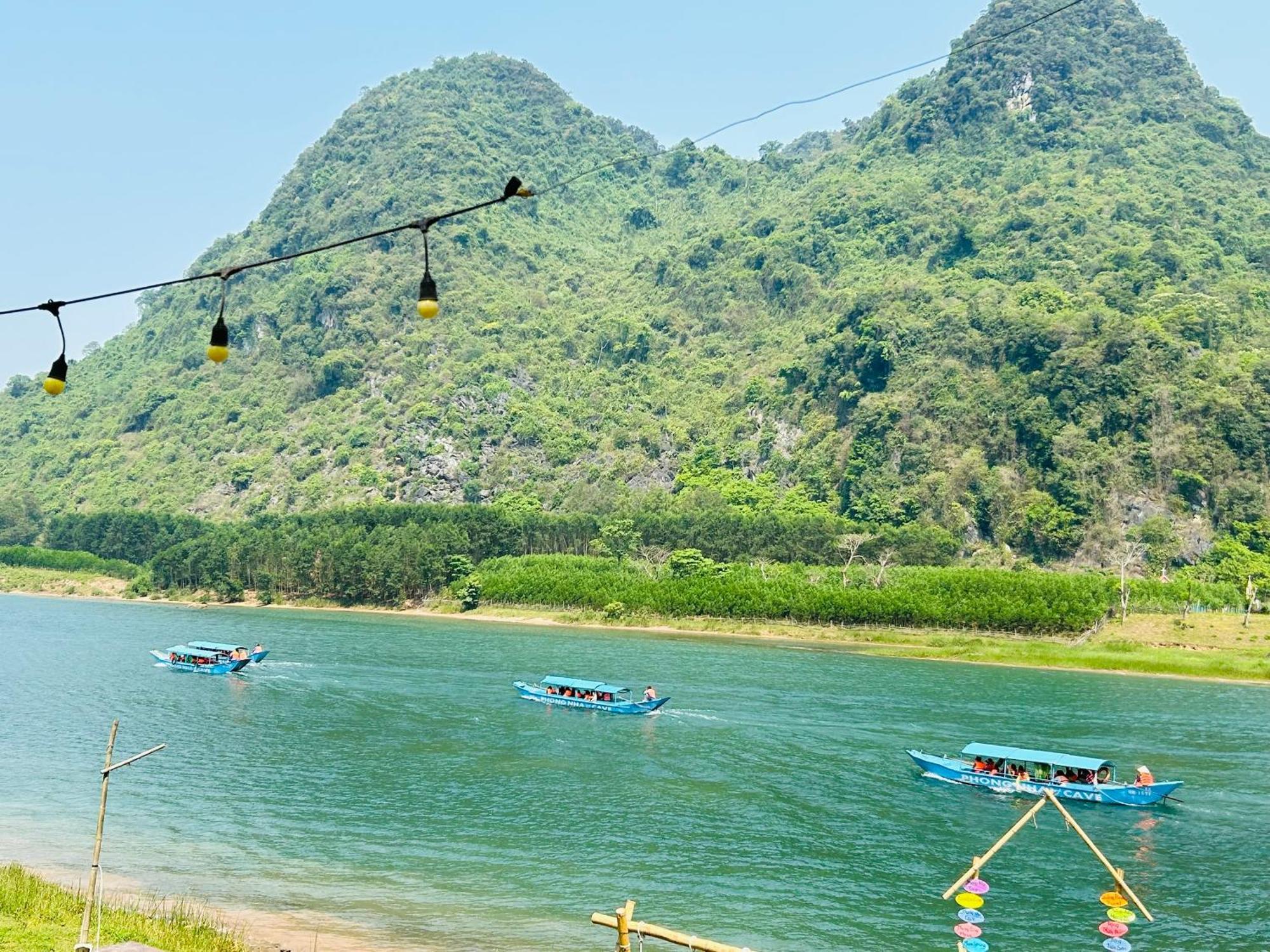 Son River House Phong Nha Eksteriør bilde