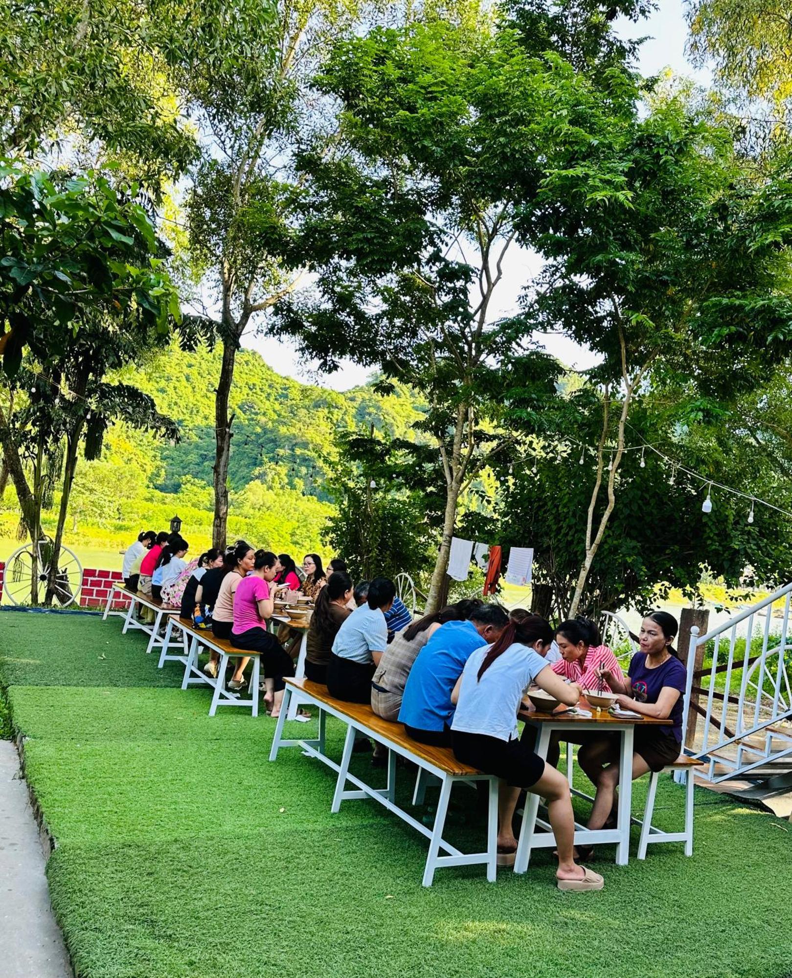 Son River House Phong Nha Eksteriør bilde